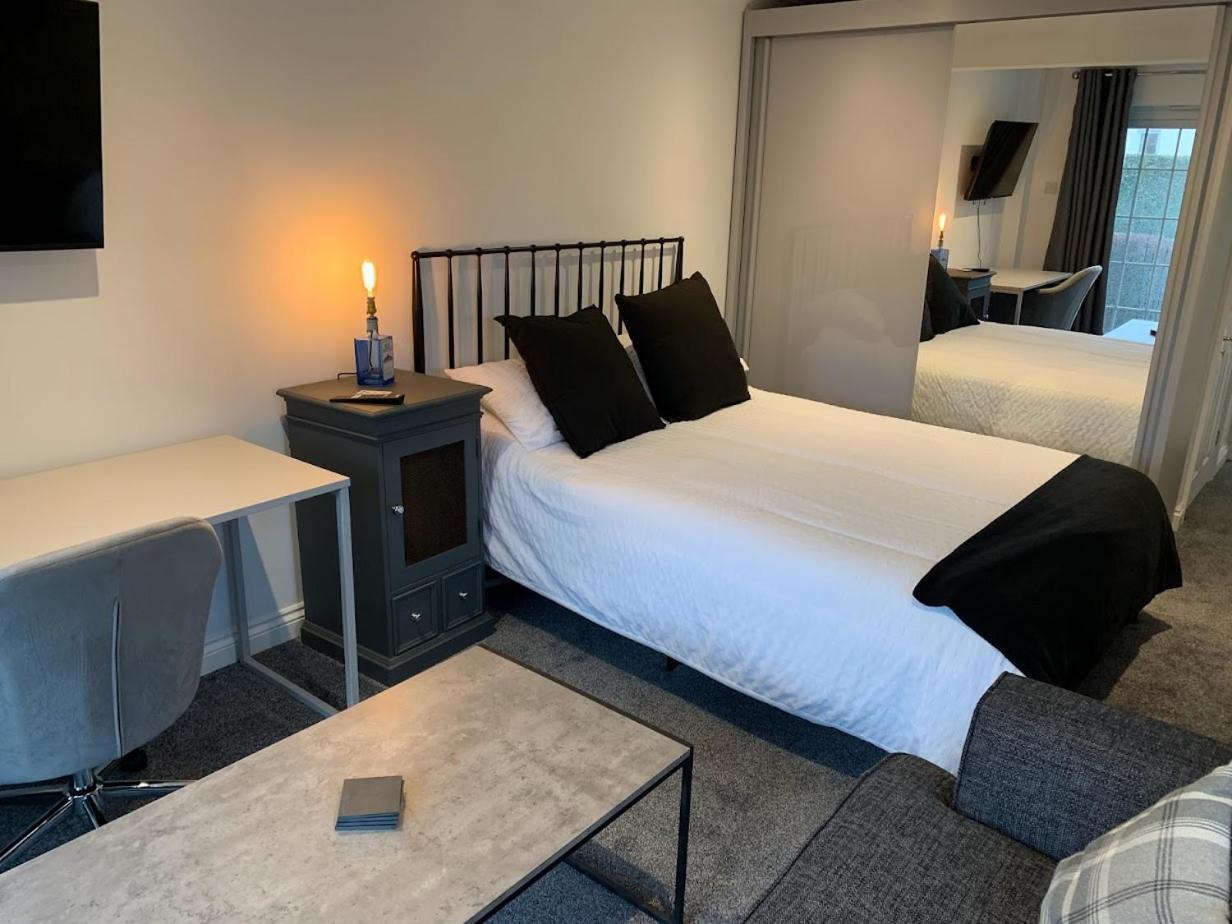The Albany Apartments Saint Peter Port Bagian luar foto